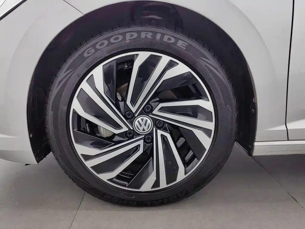Volkswagen Sagitar — миниатюра 17