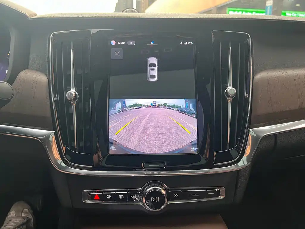 Volvo S90 — миниатюра 16