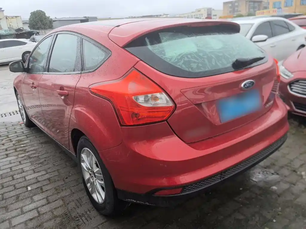Ford Focus — миниатюра 5