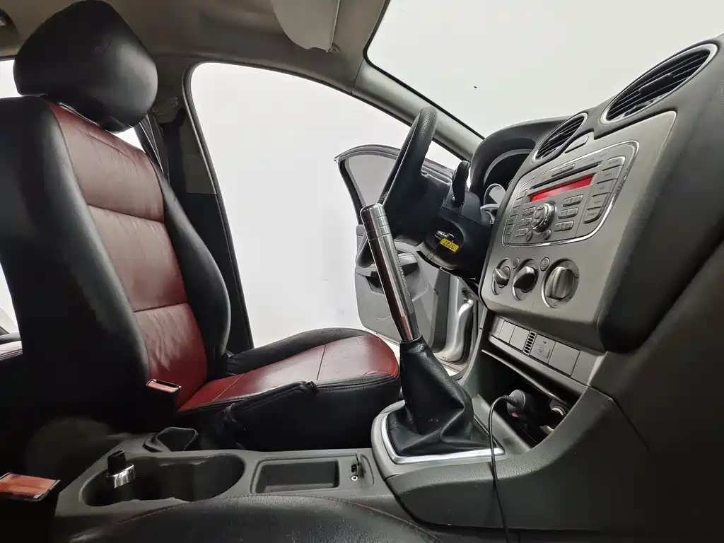 Ford Focus — миниатюра 14