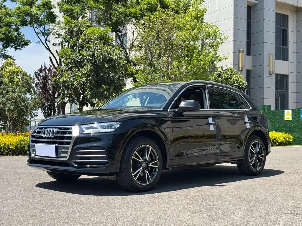 Audi Q5L 2019