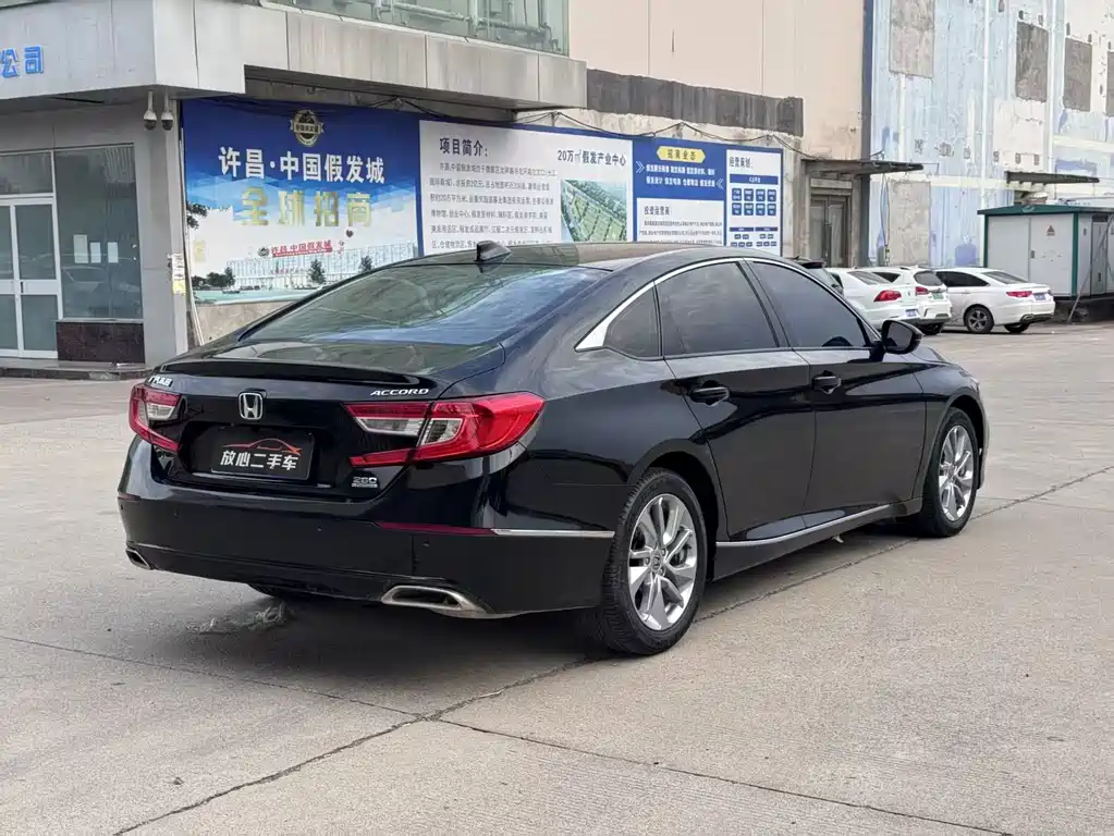 Honda Accord — миниатюра 7