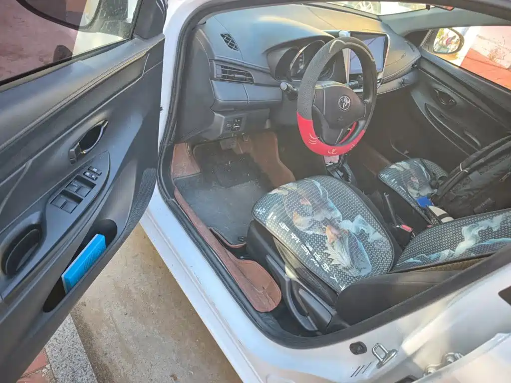 Toyota Yaris L — миниатюра 14