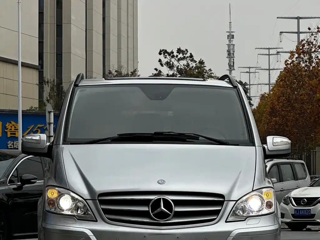 Mercedes-Benz Viano 2013