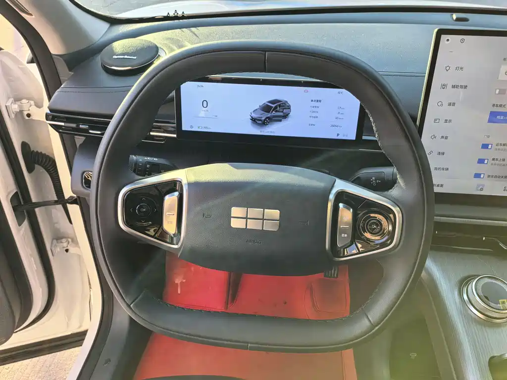 GEELY GALAXY GALAXY E5