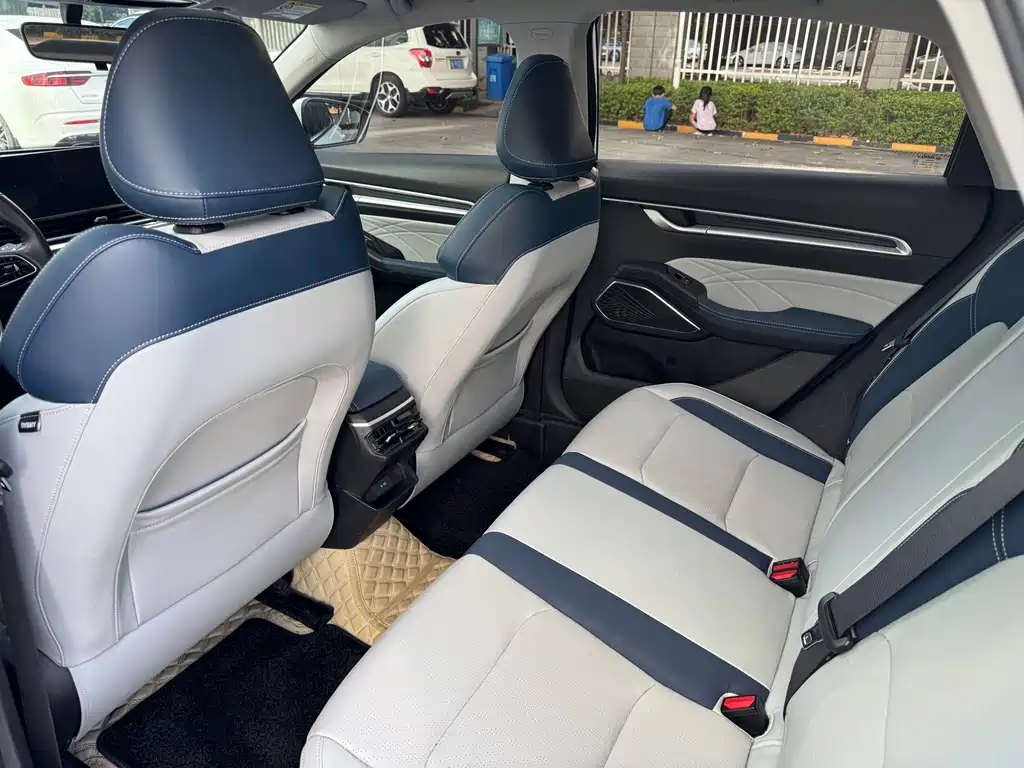 Geely Emgrand — миниатюра 21