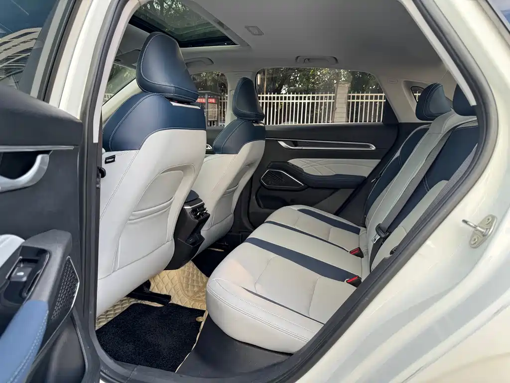Geely Emgrand — миниатюра 6