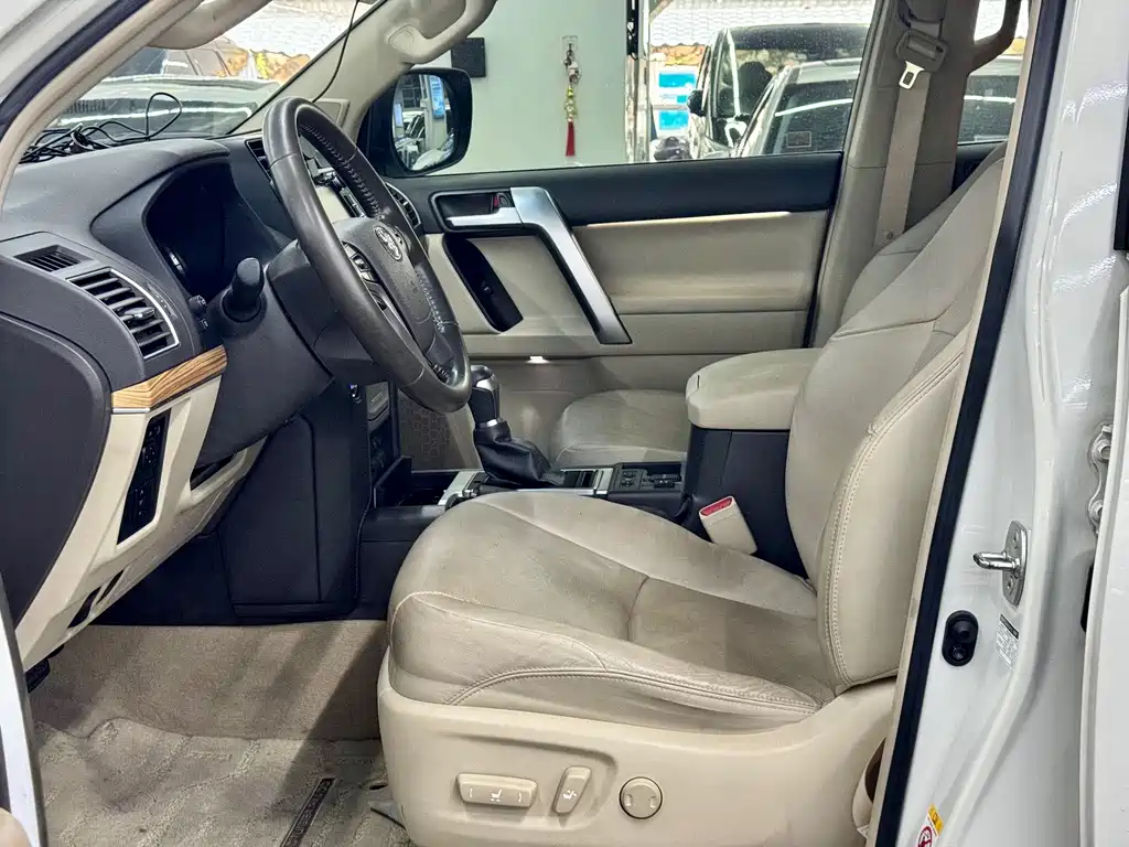 Toyota Prado — миниатюра 5