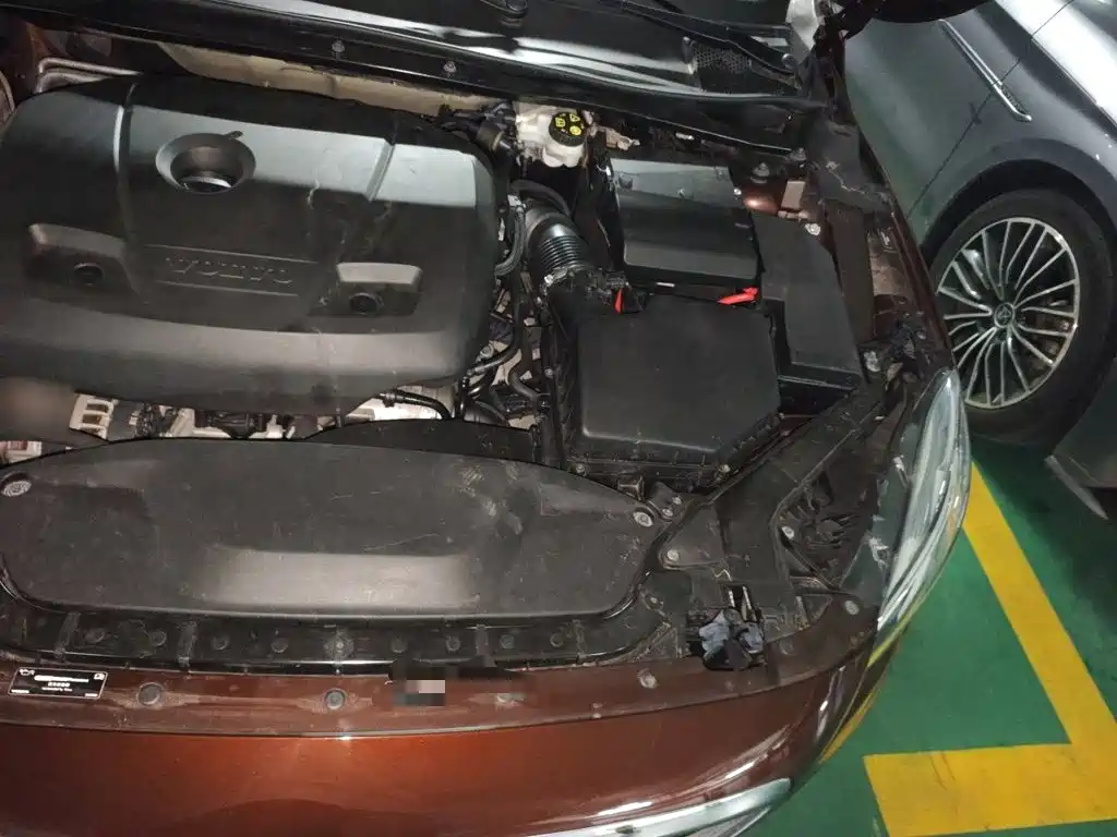 Volvo V40 — миниатюра 20