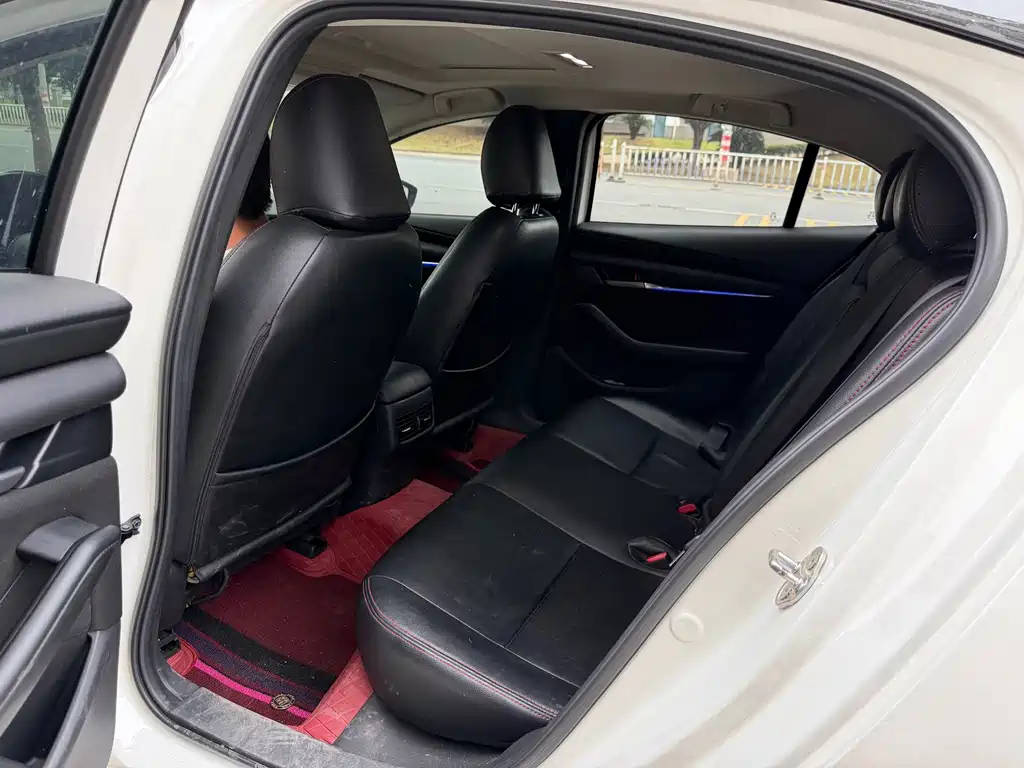 Mazda 3 Axela — миниатюра 9