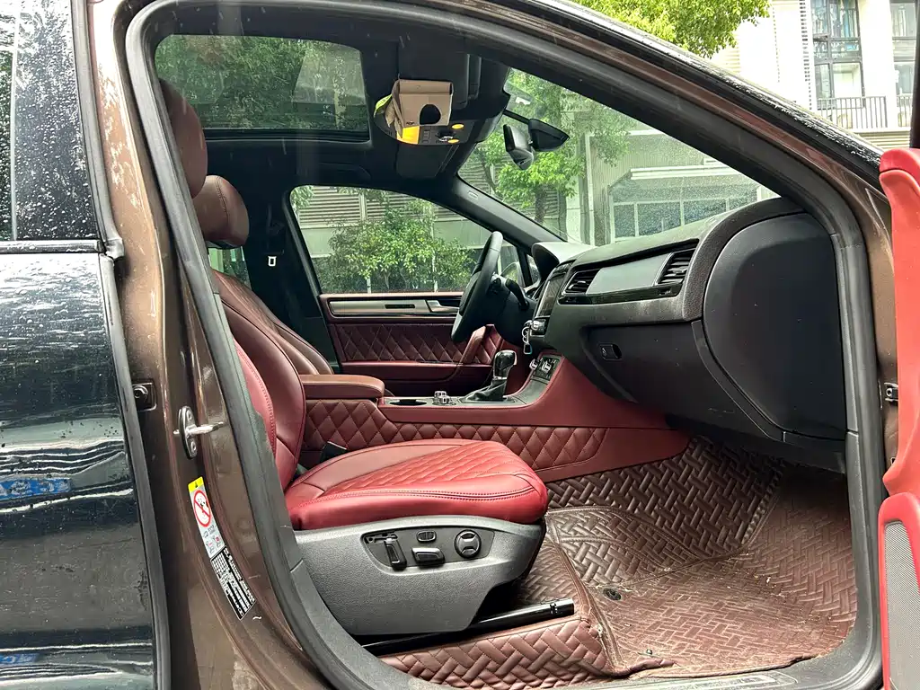 Volkswagen Touareg 2012 R-Line Luxury