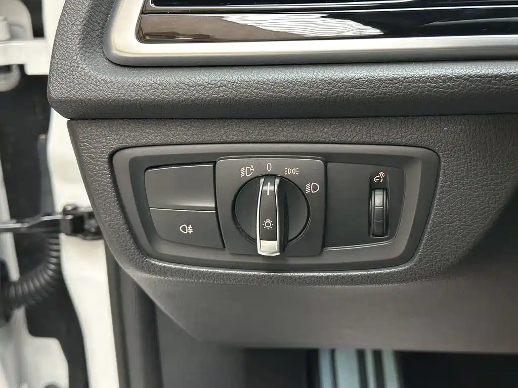 BMW 1 Series — миниатюра 18