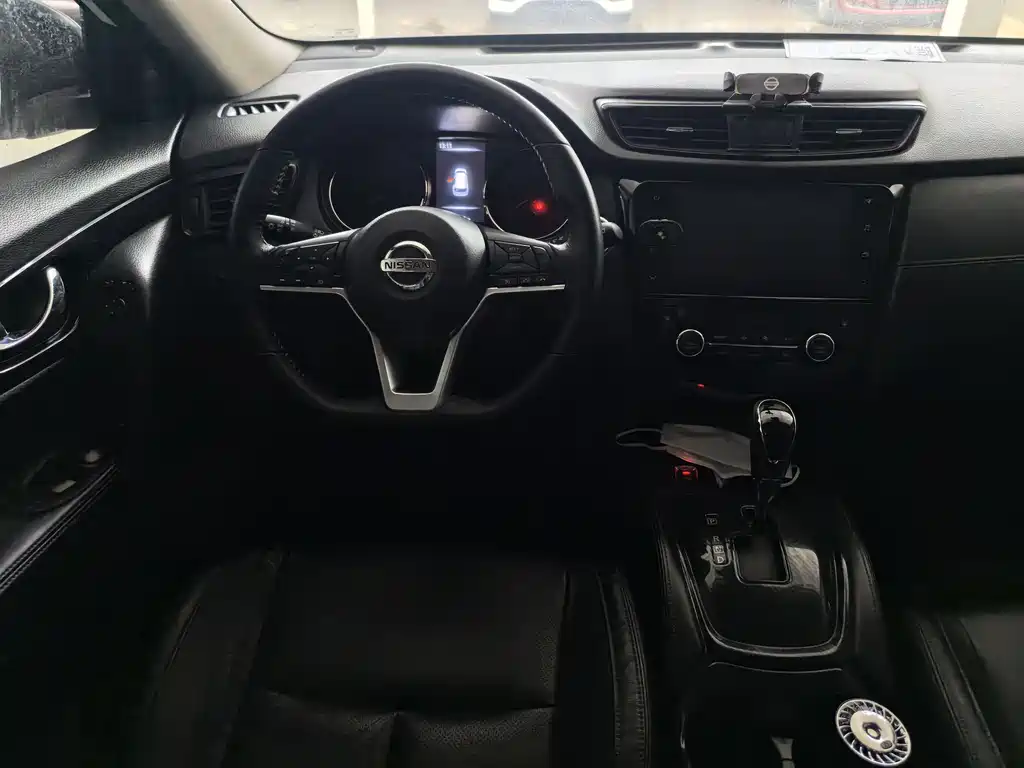 NISSAN QIJUN