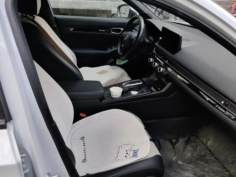 Honda Civic — миниатюра 8
