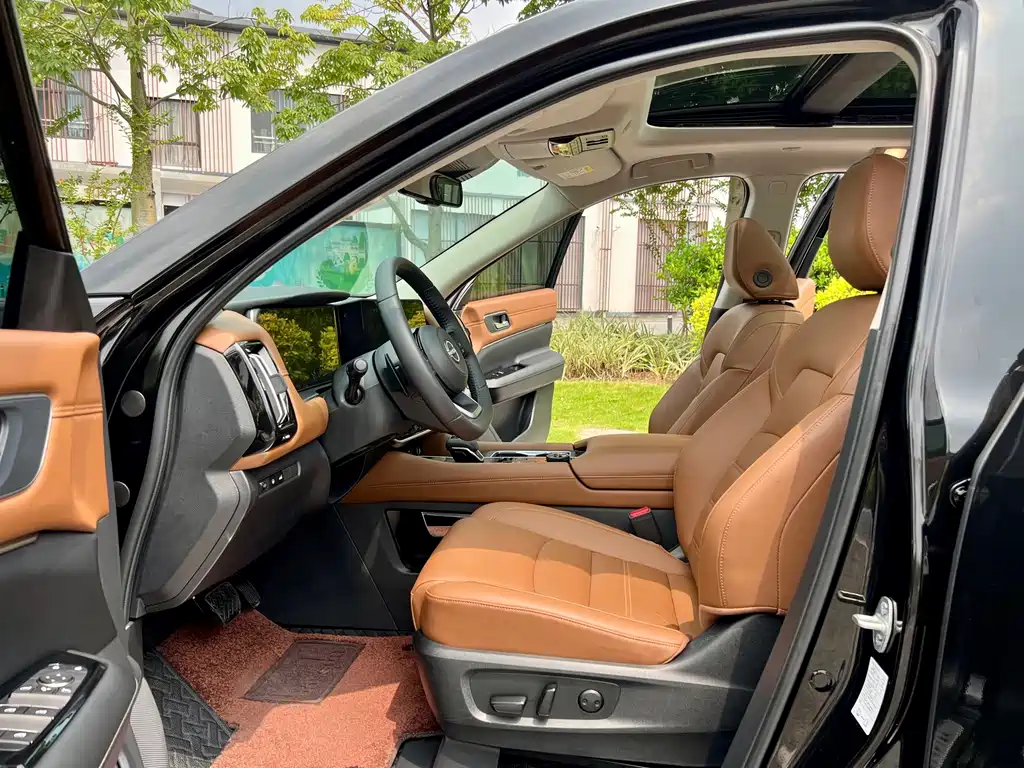 Nissan Teramont — миниатюра 7
