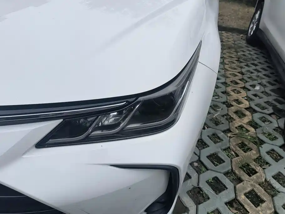 Toyota Corolla — миниатюра 5