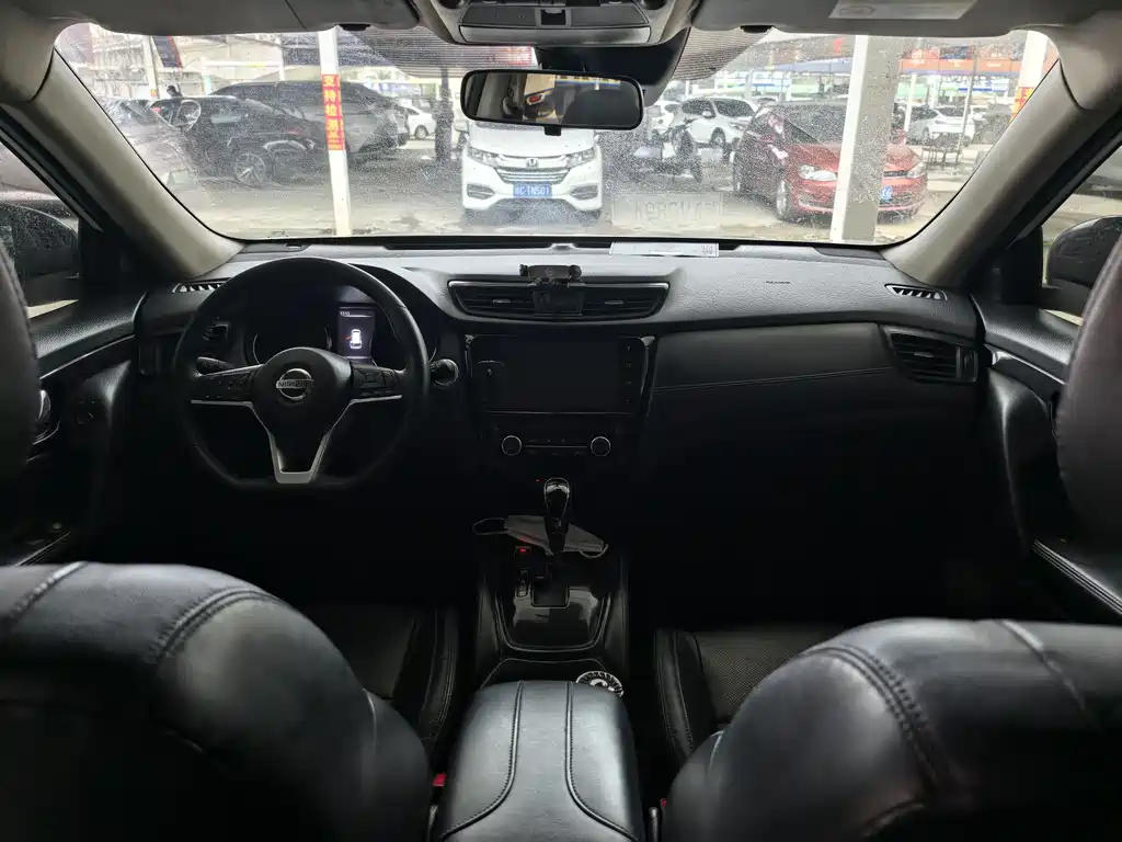 NISSAN QIJUN