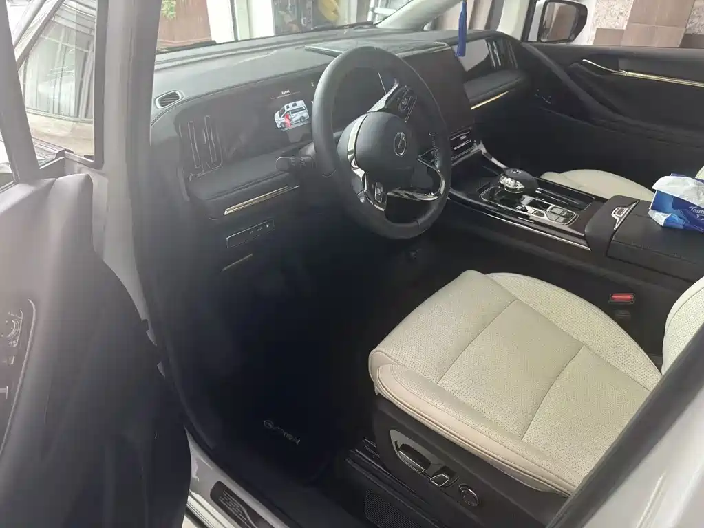 GAC Motor Trumpchi E9 — миниатюра 3