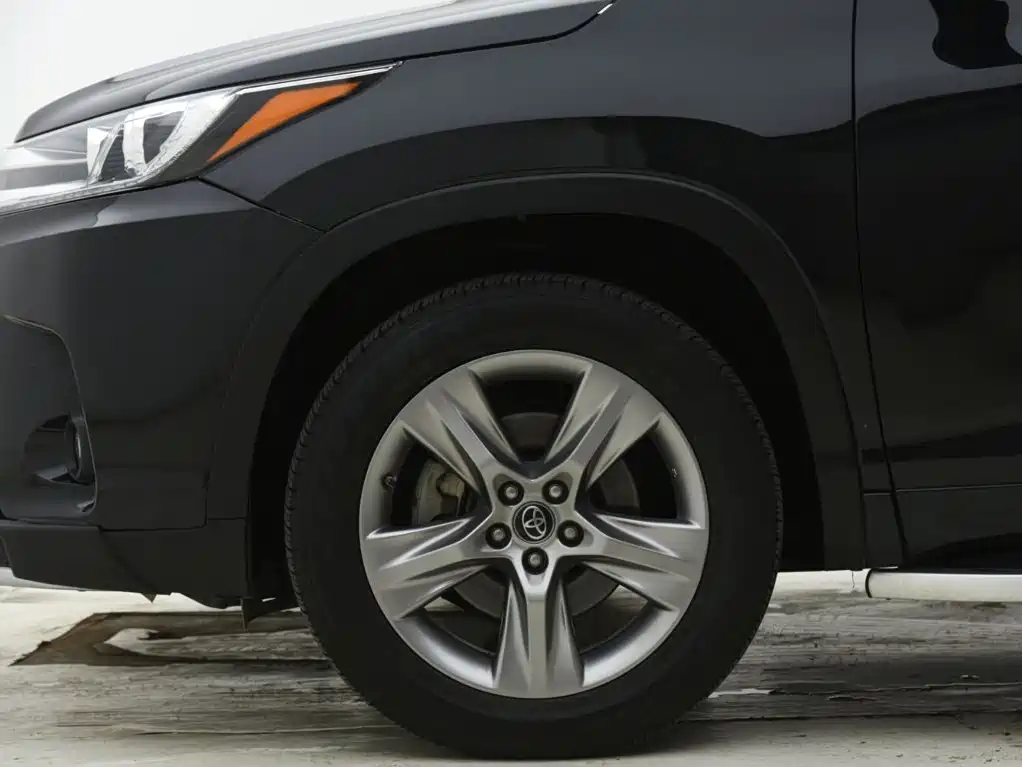 Toyota Highlander — миниатюра 20