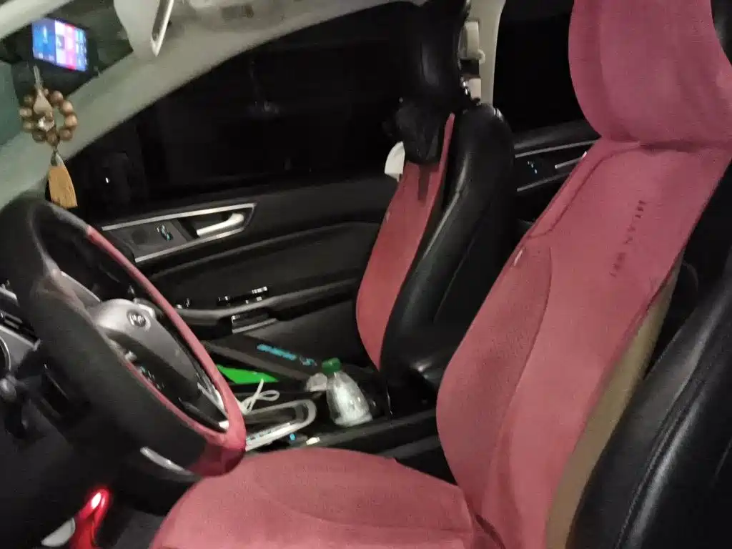 Ford Edge — миниатюра 11