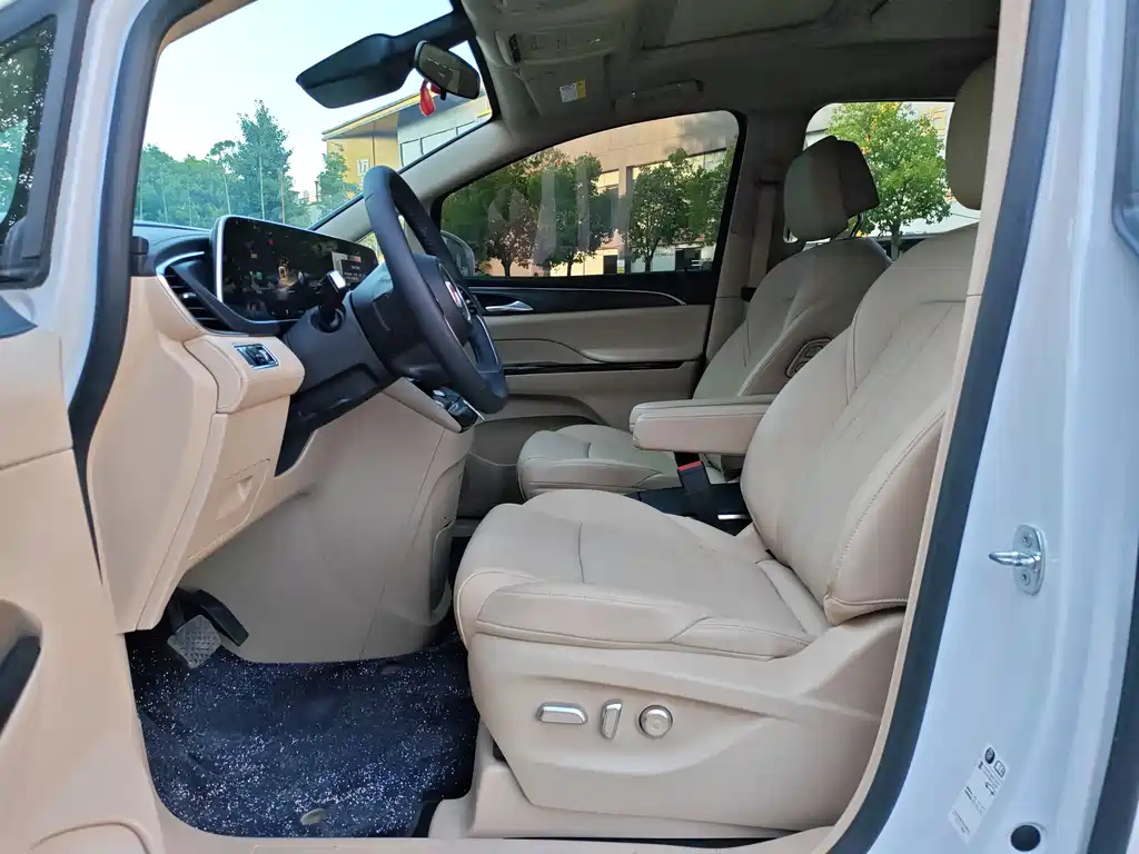 Buick GL8 2025 Premium