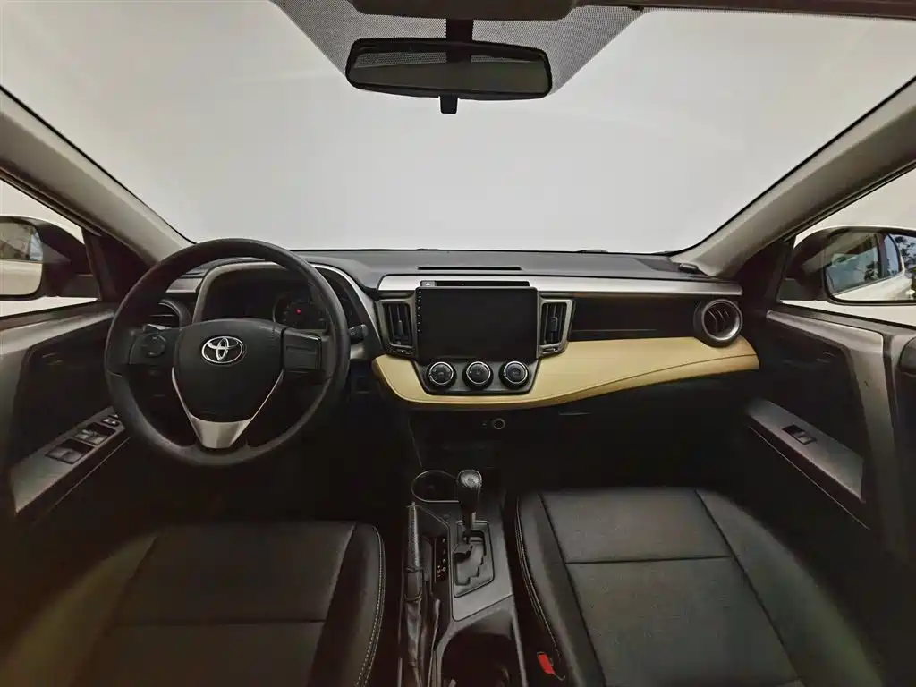 Toyota RAV4 2016 2.0L CVT V