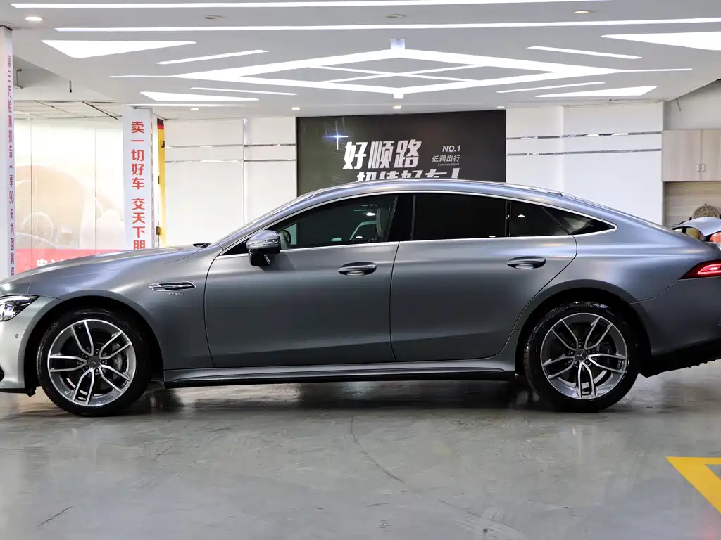 MERCEDES-BENZ AMG GT