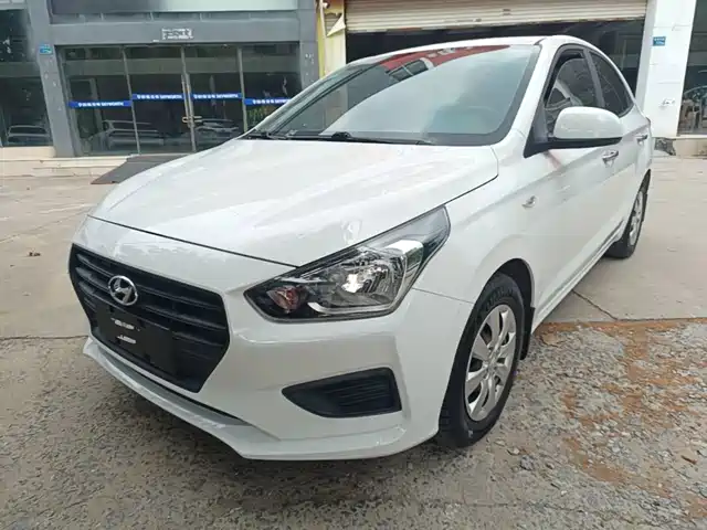 Hyundai Verna