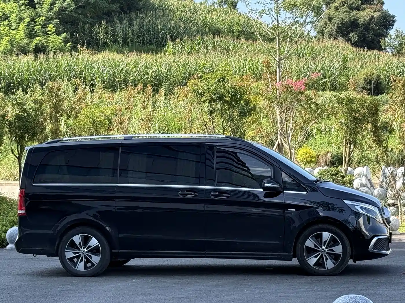 Mercedes-Benz V-Class