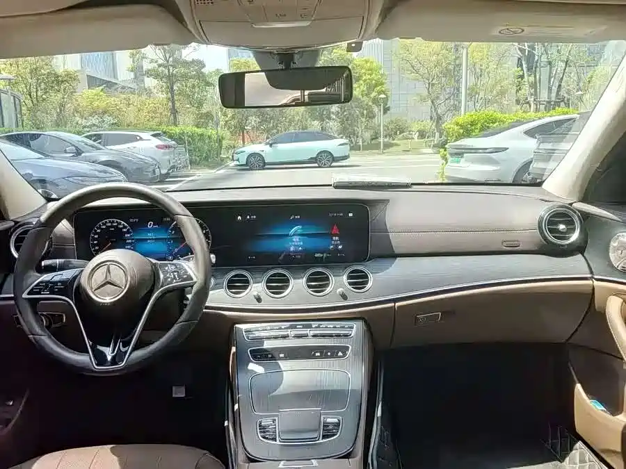 Mercedes-Benz E-Class E 2023 E 300 L Sport Luxury