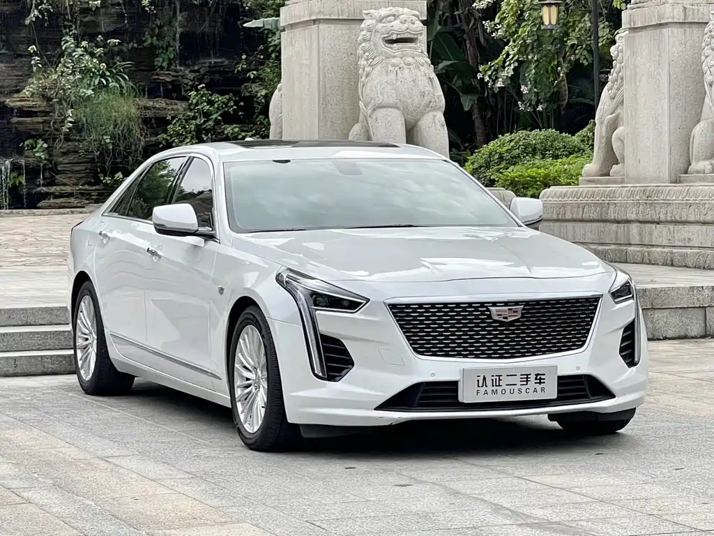 CADILLAC CT6