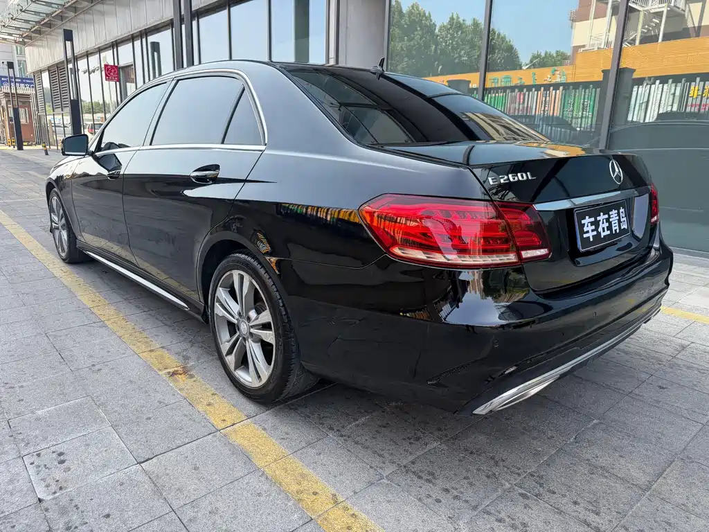 Mercedes-Benz E-Class — миниатюра 14
