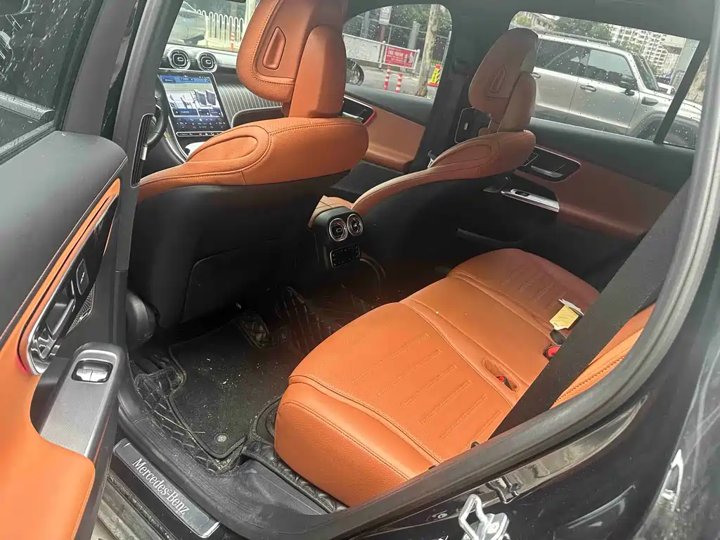 Mercedes-Benz GLC 2023 GLC 300 L 4MATIC 7 мест
