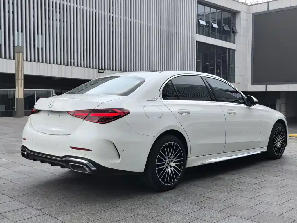Mercedes-Benz C-Class — миниатюра 9