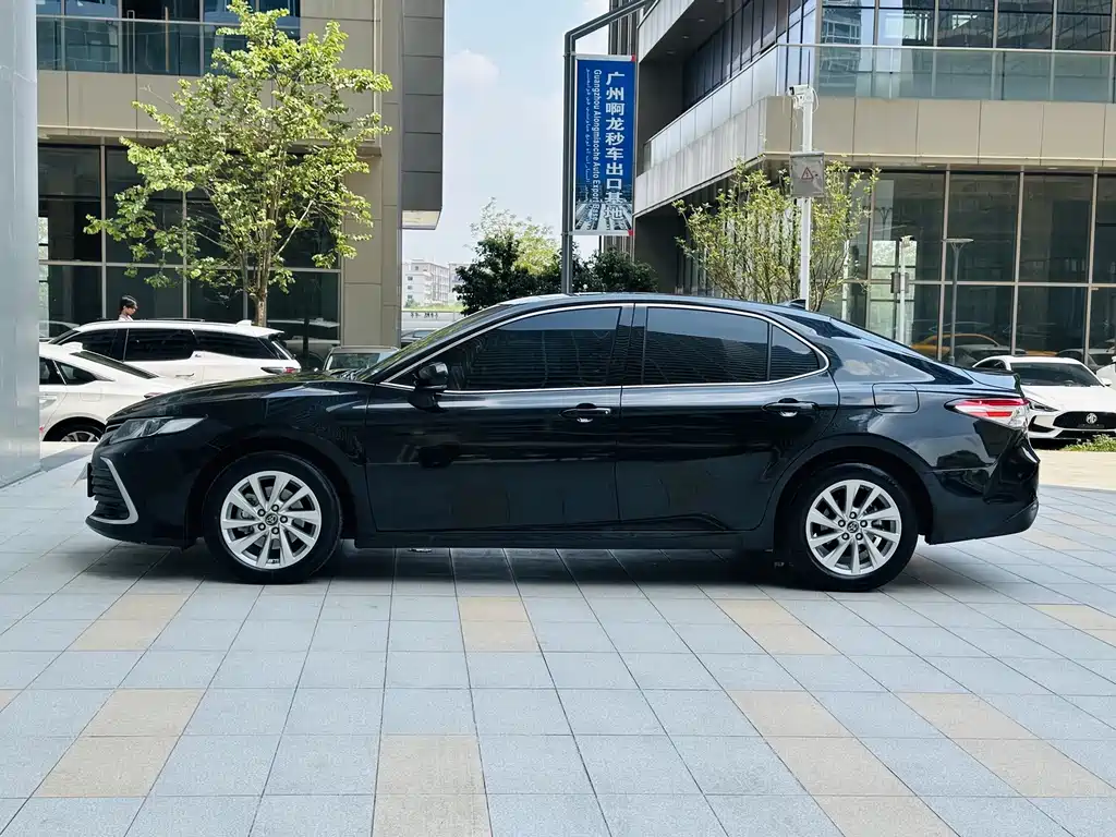 Toyota Camry 2023 2.0GVP Lead