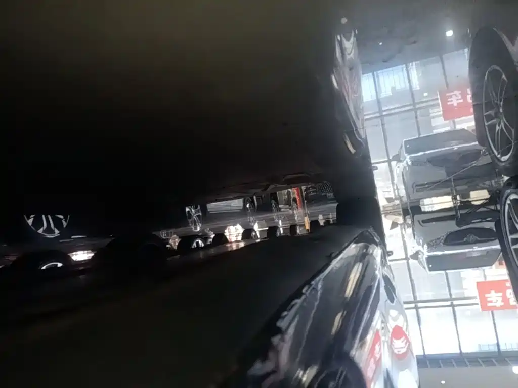 Tesla Model 3 — миниатюра 21