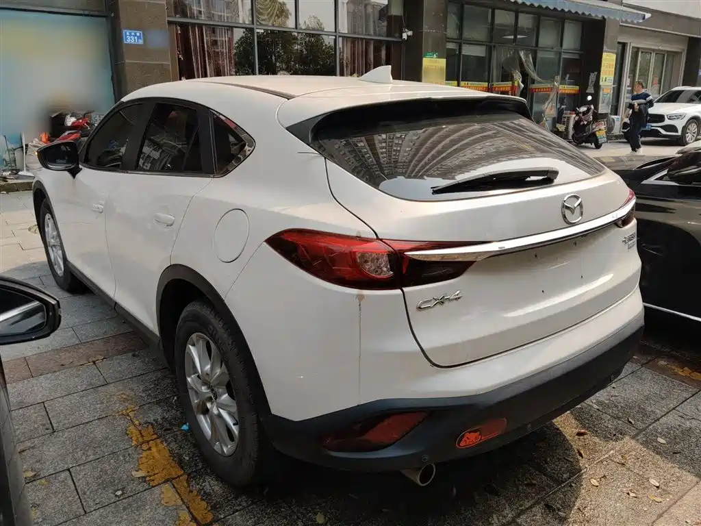 Mazda CX-4 2018 2.0L AT V
