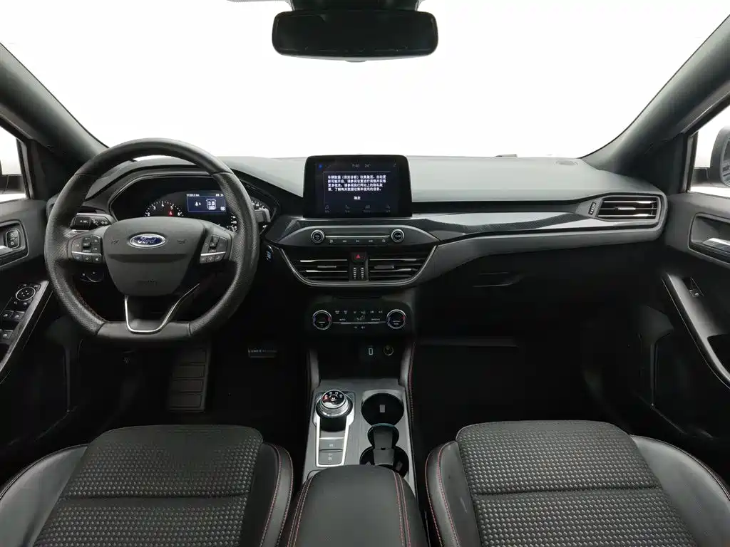 Ford Focus 2020 EcoBoost 180 AT ST Line
