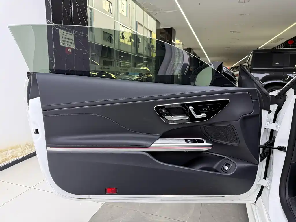 Mercedes-Benz CLE — миниатюра 14