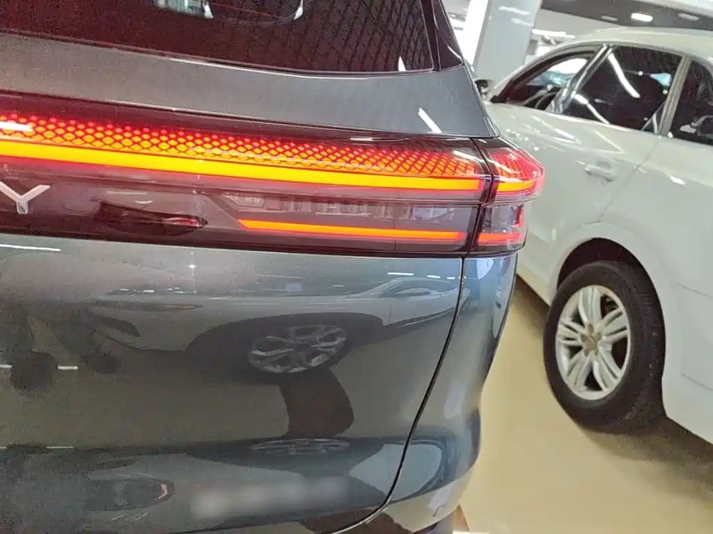 Chery 8 PLUS 2025 290TGDI DCT Luxury