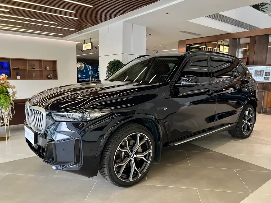 BMW X5 2025 xDrive 30Li Premium Type M Sport Night Package