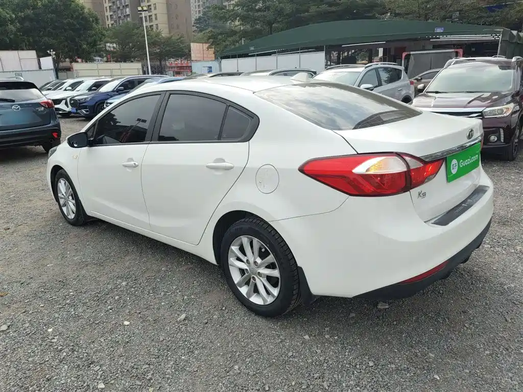 KIA K3