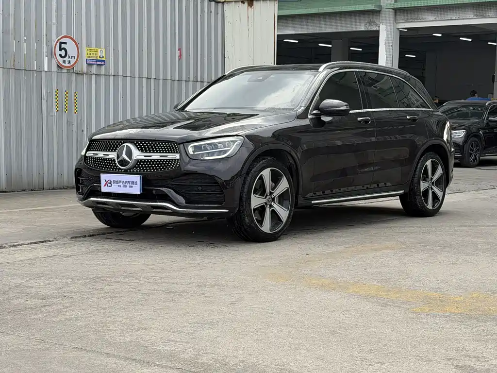 MERCEDES-BENZ GLC