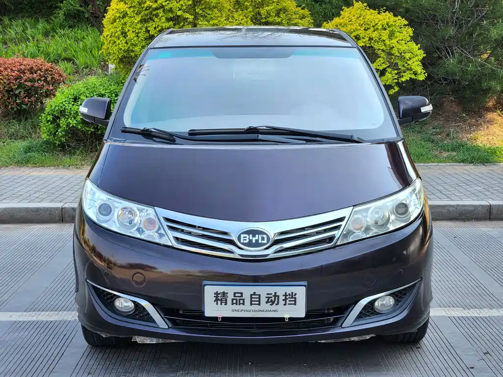 Byd M6 2013