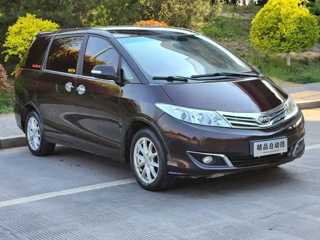 BYD M6 — миниатюра 9