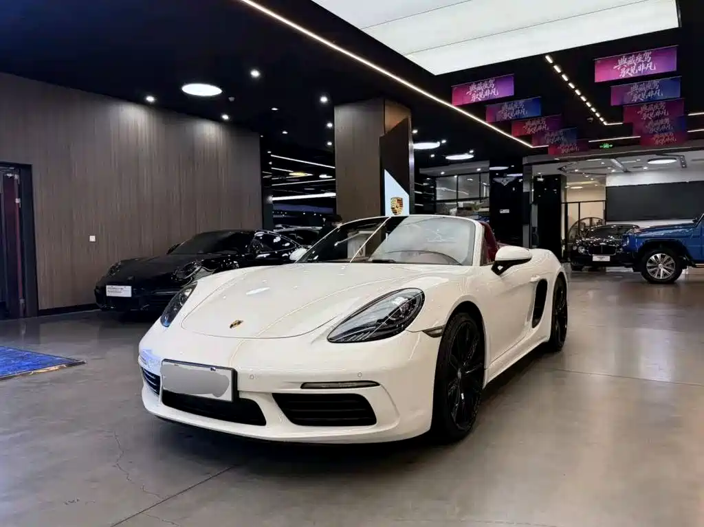 PORSCHE 718
