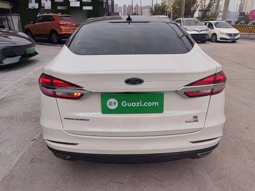 Ford Mondeo — миниатюра 6