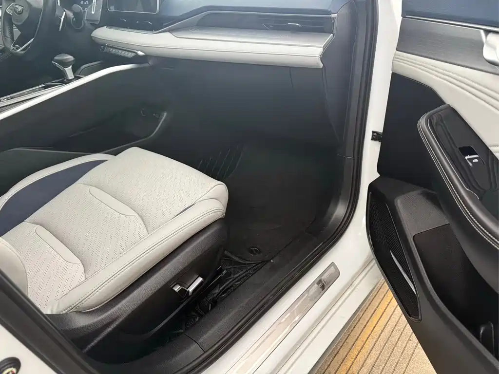 GEELY AUTOMOBILE XINGRUI