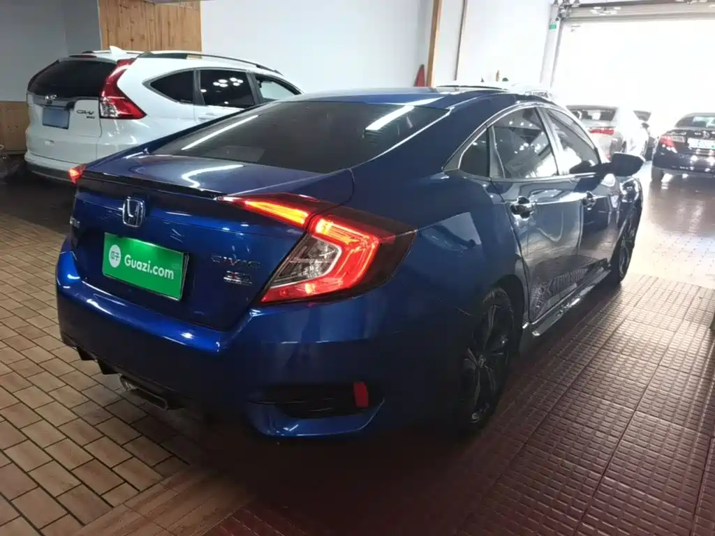 Honda Civic — миниатюра 7