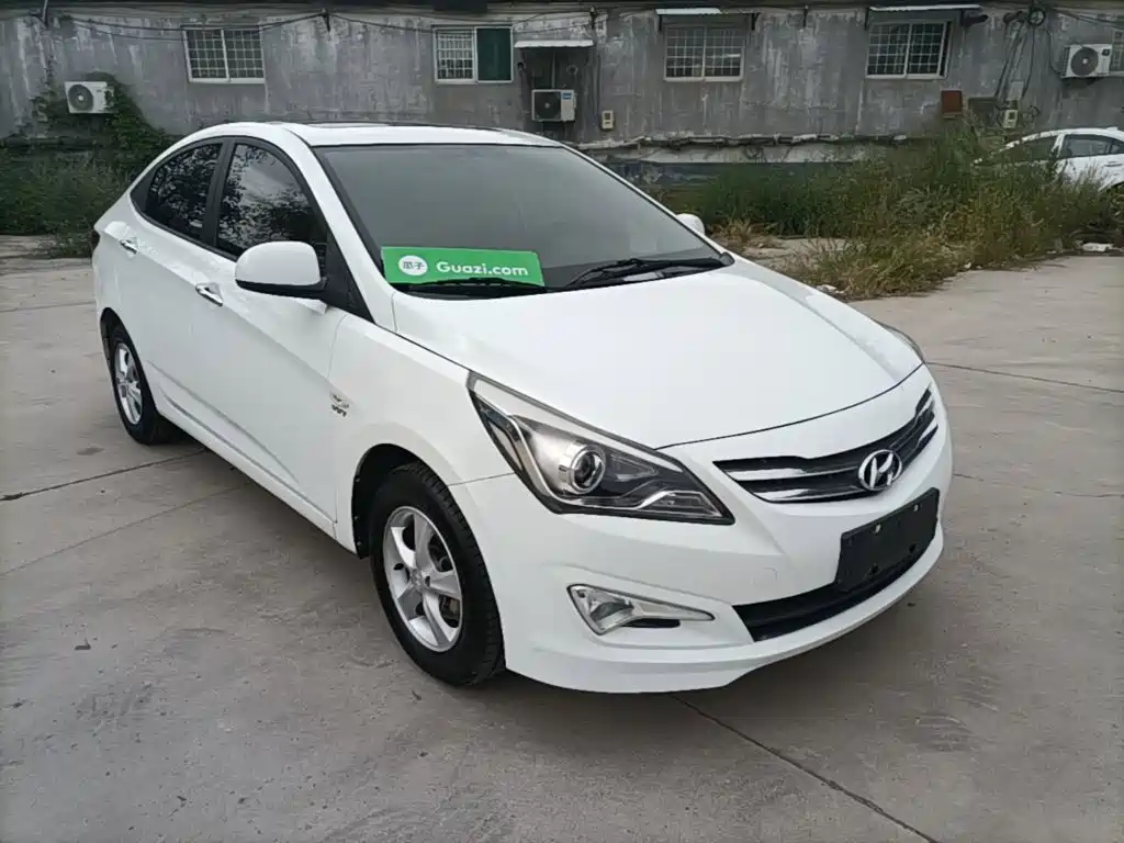 Hyundai Verna — миниатюра 4